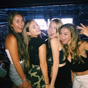 Meet your Posher, Emily